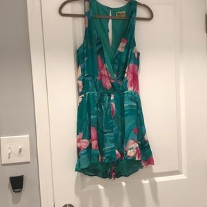 Show me your mu mu romper! Size medium